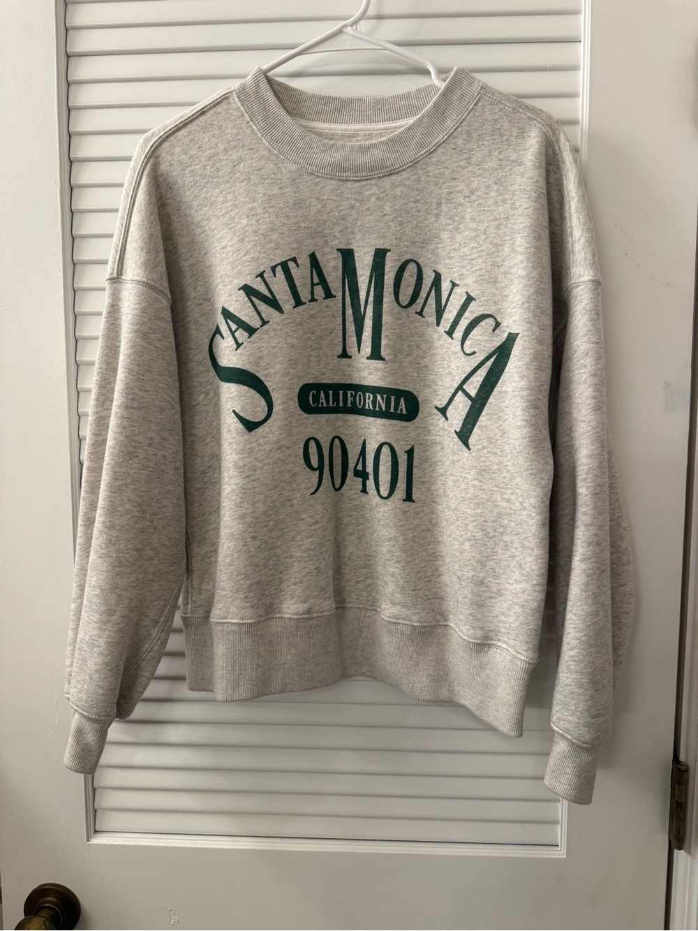 Abercrombie crew neck